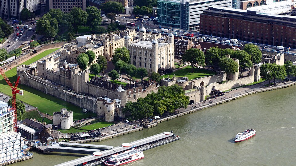 ロンドン塔の空撮俯瞰