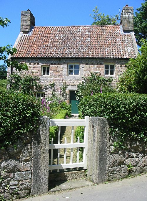 Le Rat cottage Jersey の急勾配屋根のコテージ
