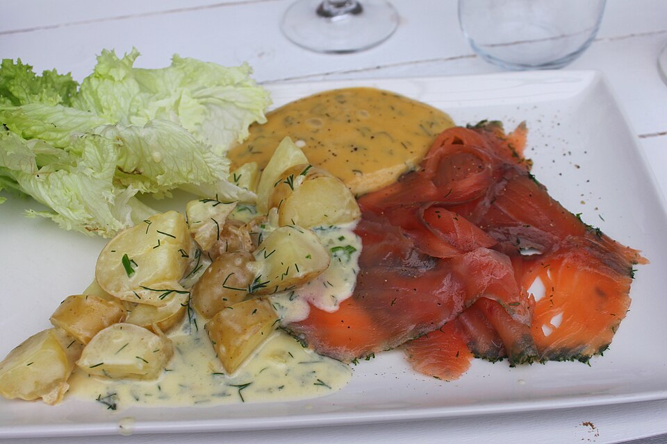 塩とディルで保存加工したグラブラックスの写真